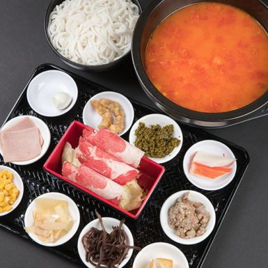 番茄肥牛過橋米線-Tomato-Flavored-Crossing-the-Bridge-Rice-Noodles-Soup-w-Beef-Slices-min (1)